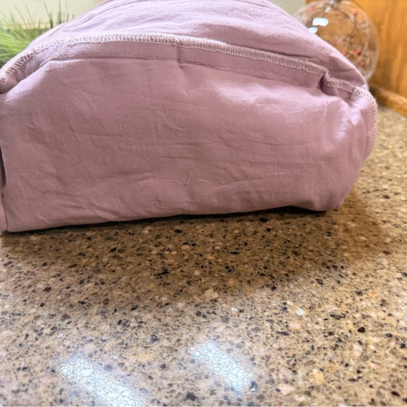 🌸 Floral Zipper Pouch – Wellness, Office or Makeup Essentials - Picture 11 of 14